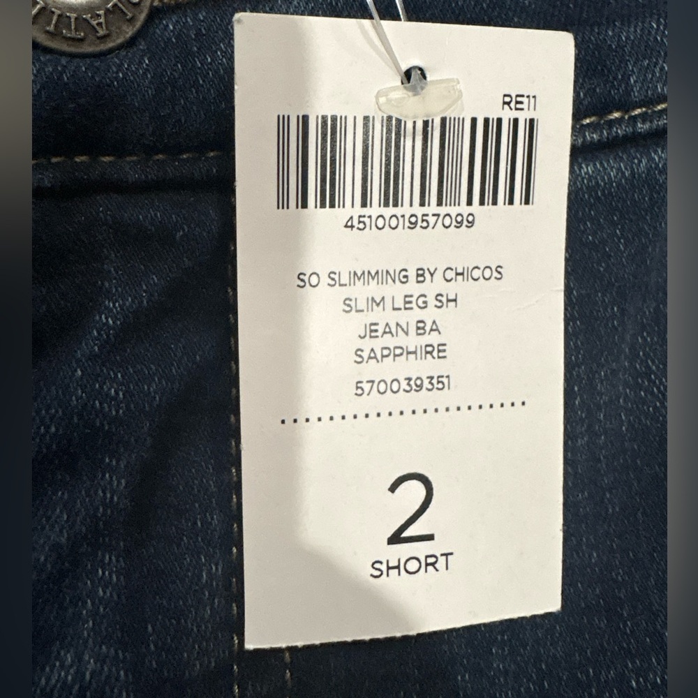 Chico's so slimming 2 short Blue Jeans Classic Style new with tags - Picture 3 of 8